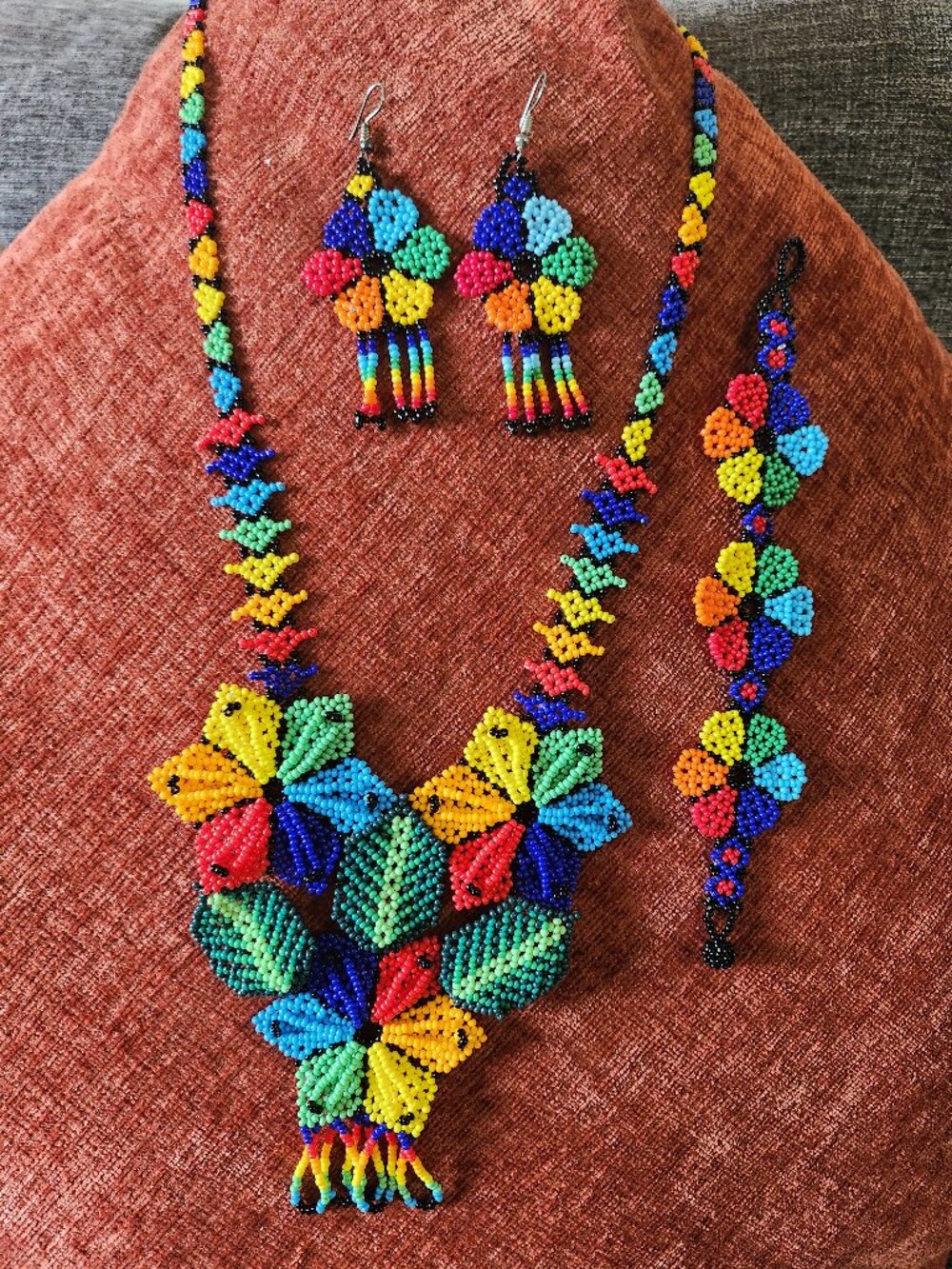 New Huichol Colorful Flower 3 Piece Jewelry Set Necklace Bracelet Earrings